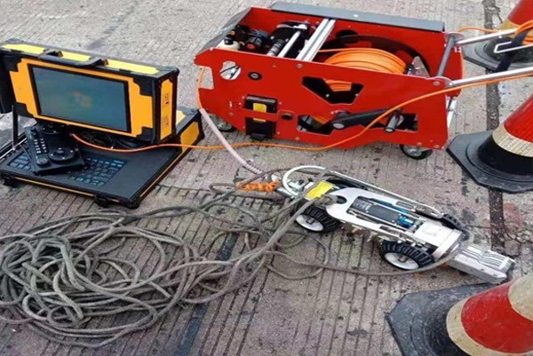 道里CCTV管道检测机器人